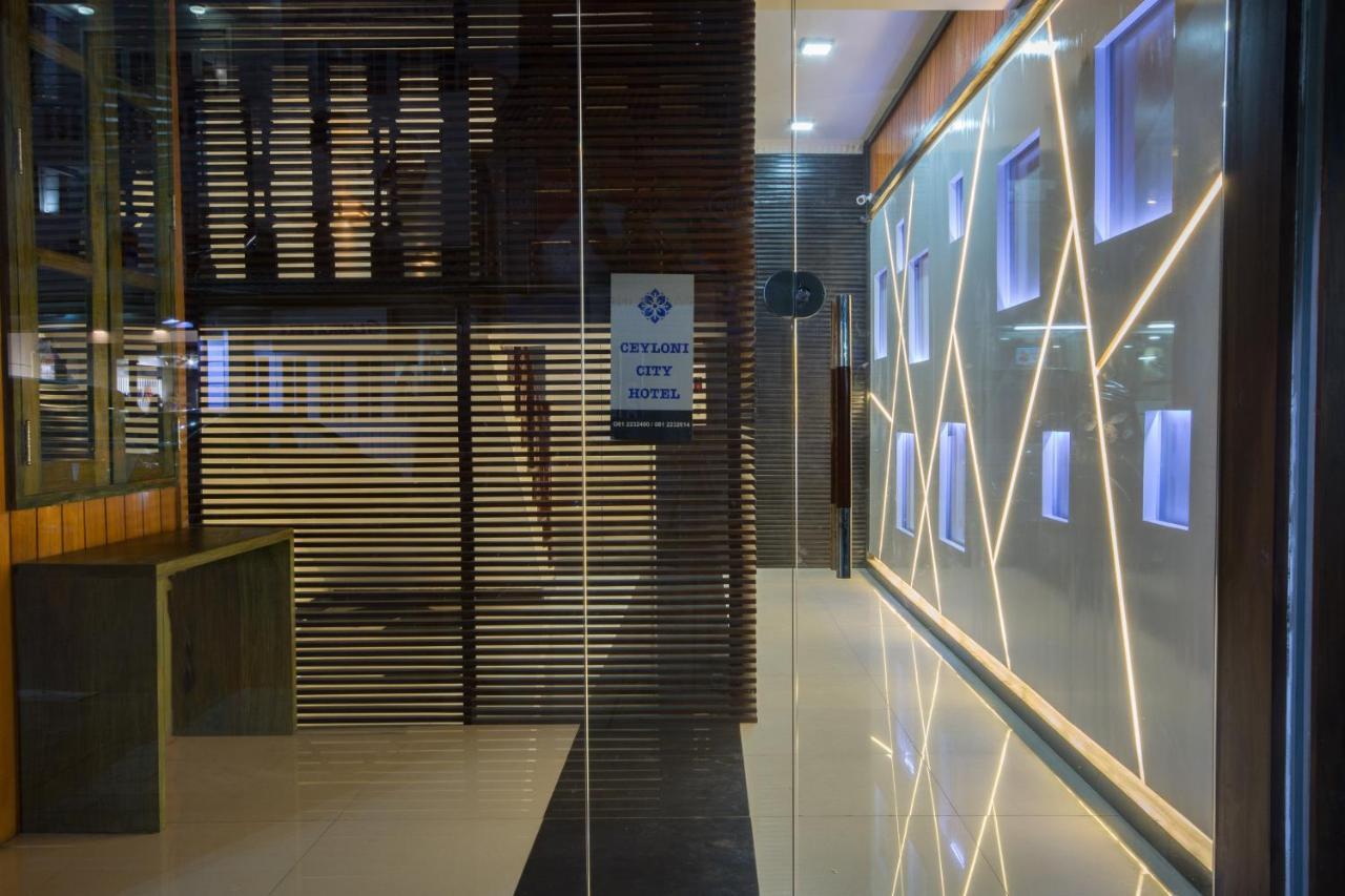 Ceyloni City Hotel Kandy Exterior photo
